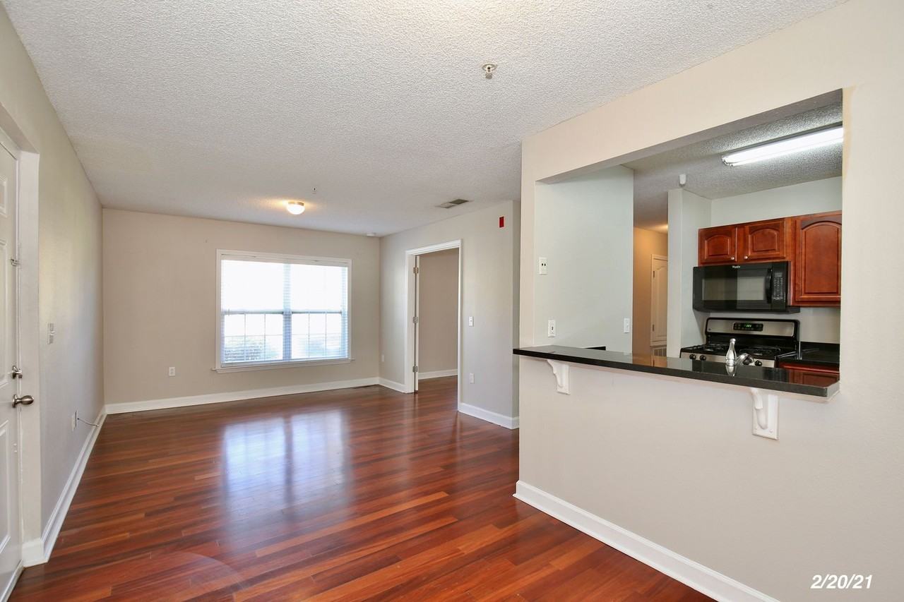 2071 Dixie Belle Dr - Photo 3 of 19