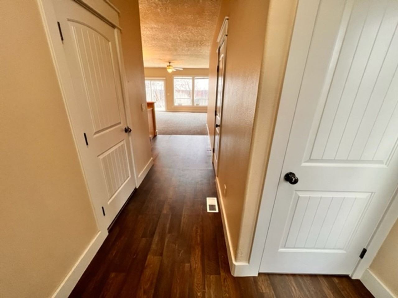 2120 S Dorothy Ave - Photo 4 of 28