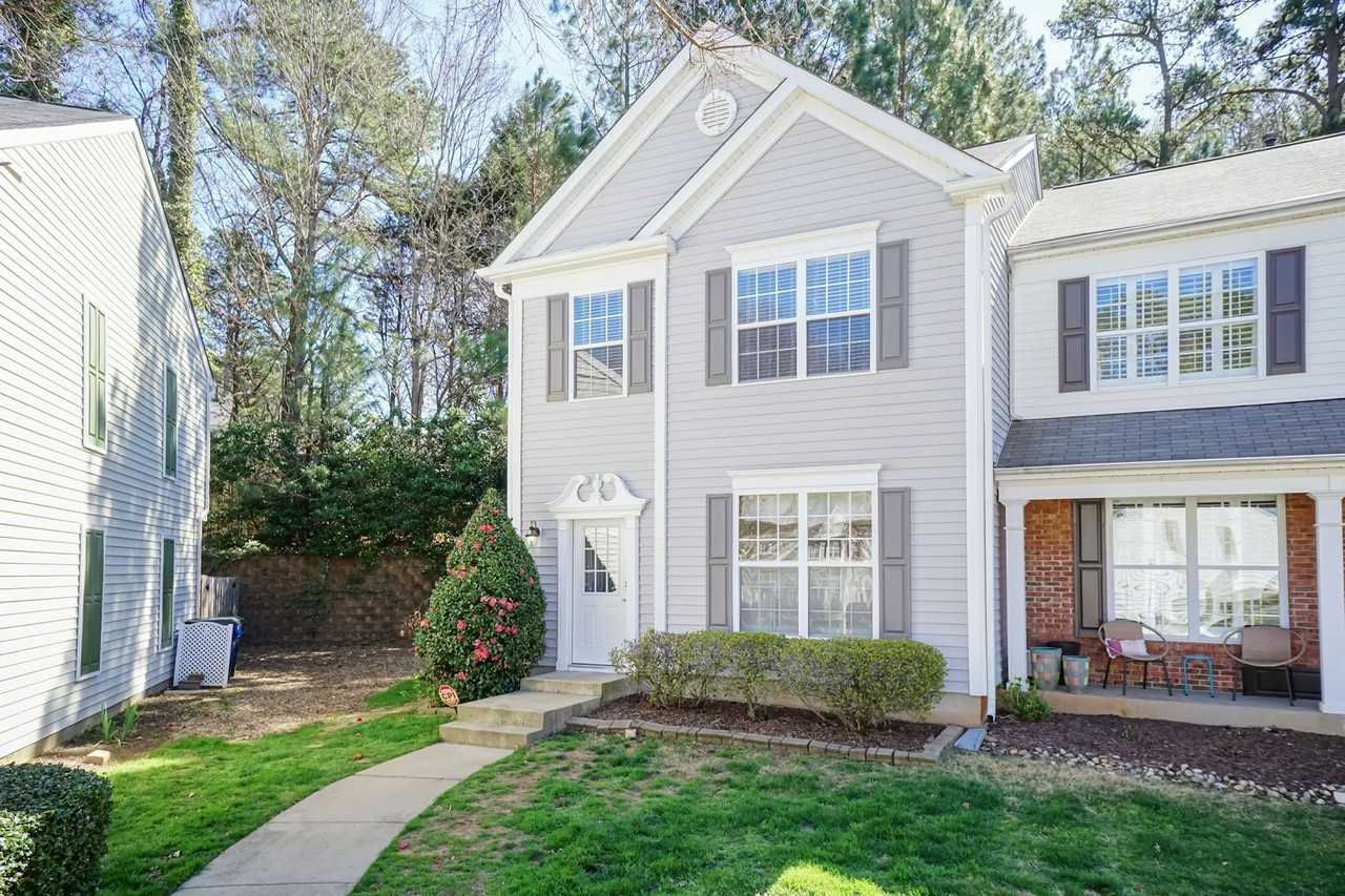 4254 Vienna Crest Dr - Photo 3 of 25