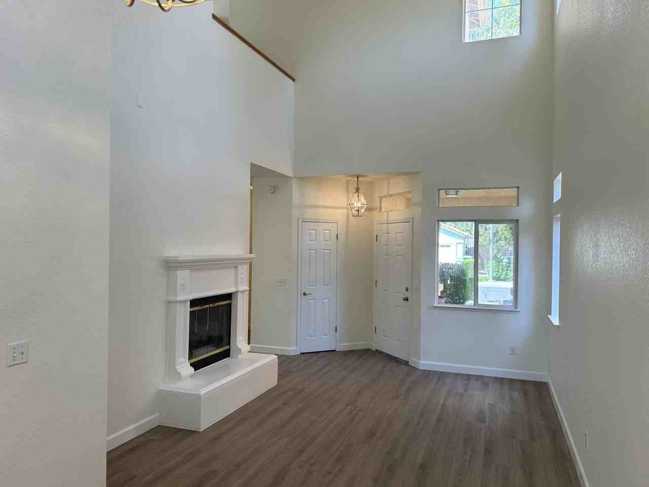 597 Canvasback Ct - Photo 4 of 28