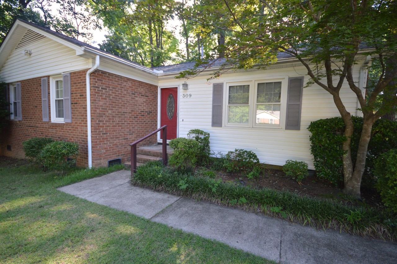 309 Holtz Ln - Photo 3 of 23