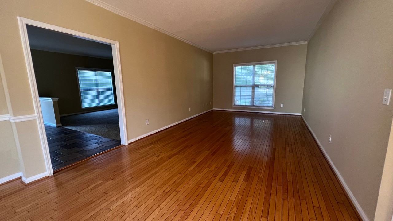 201 Tecumseh Ct - Photo 6 of 35