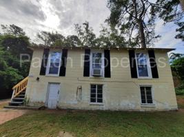 featured image of 3202 Colin Kelly Dr