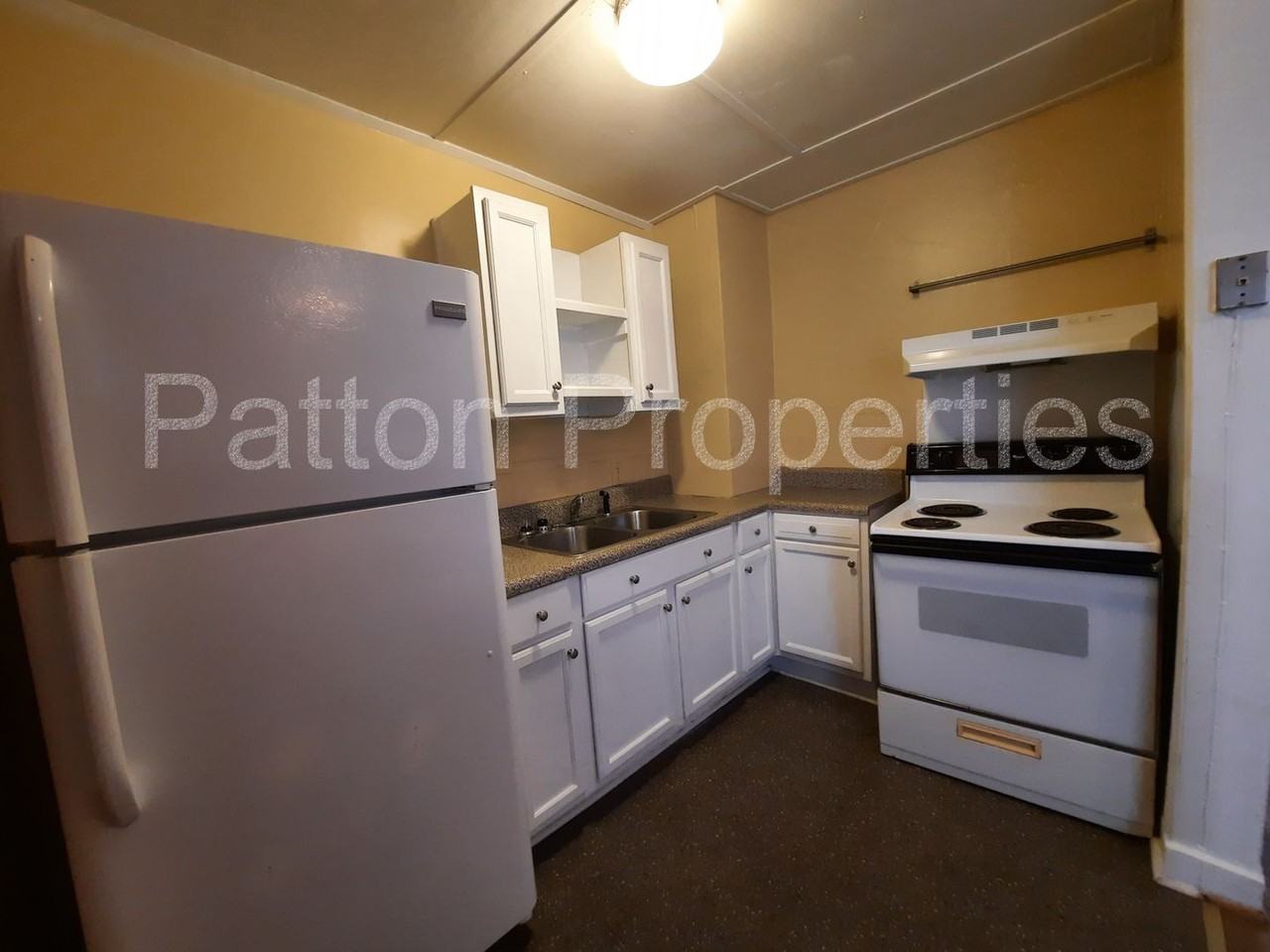 3202 Colin Kelly Dr - Photo 3 of 12