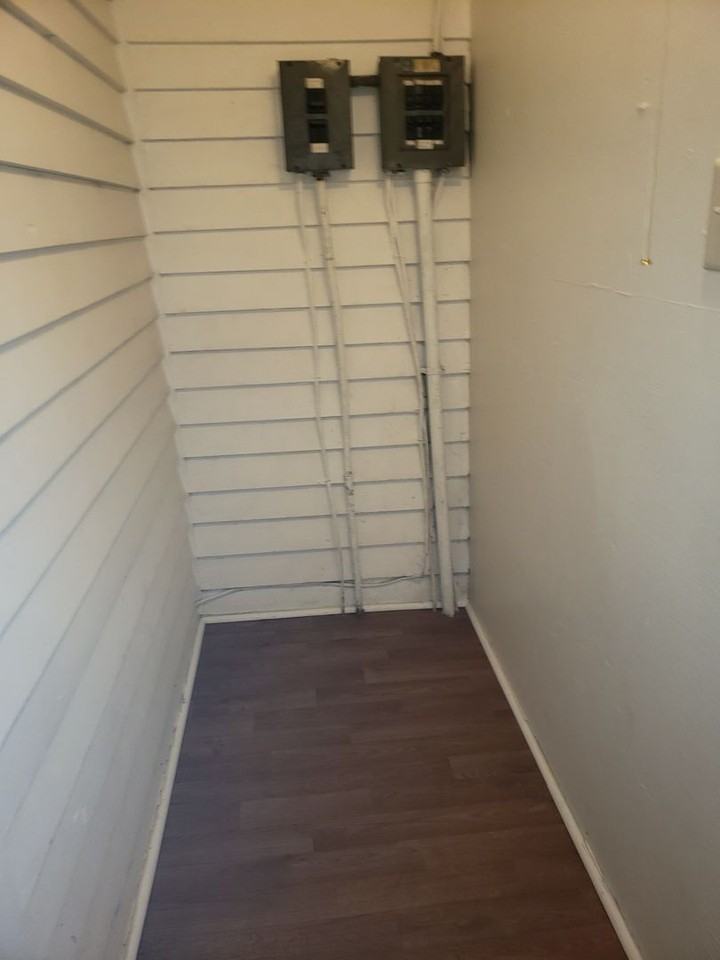 516 Sheppard St - Photo 5 of 6