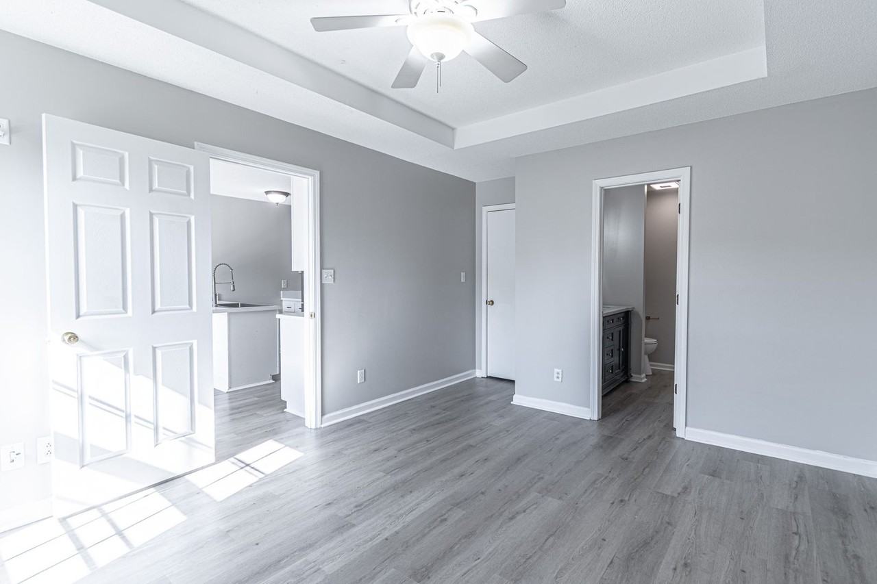 815 Iris Ln - Photo 6 of 21