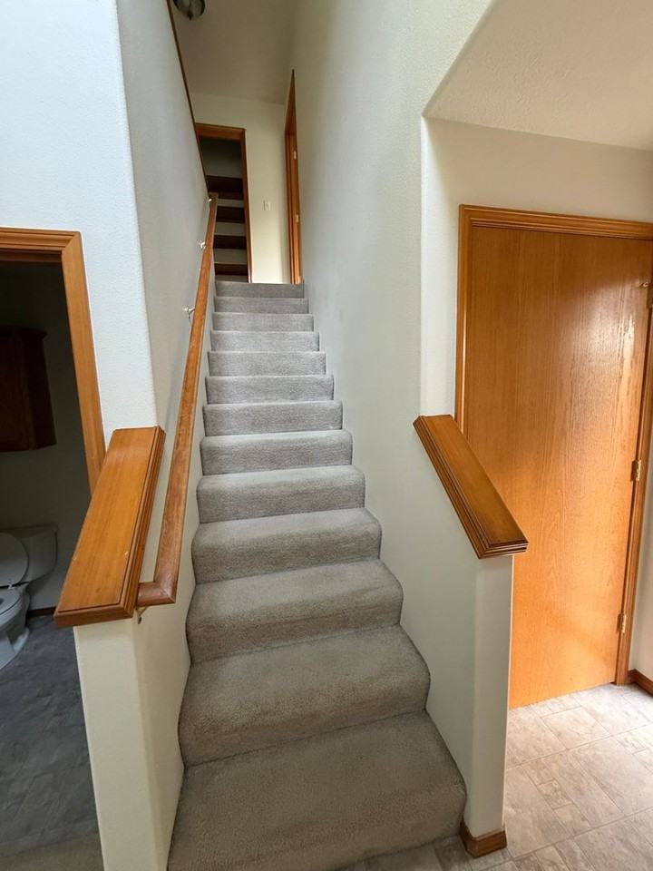 325 S 16th St - Photo 5 of 15