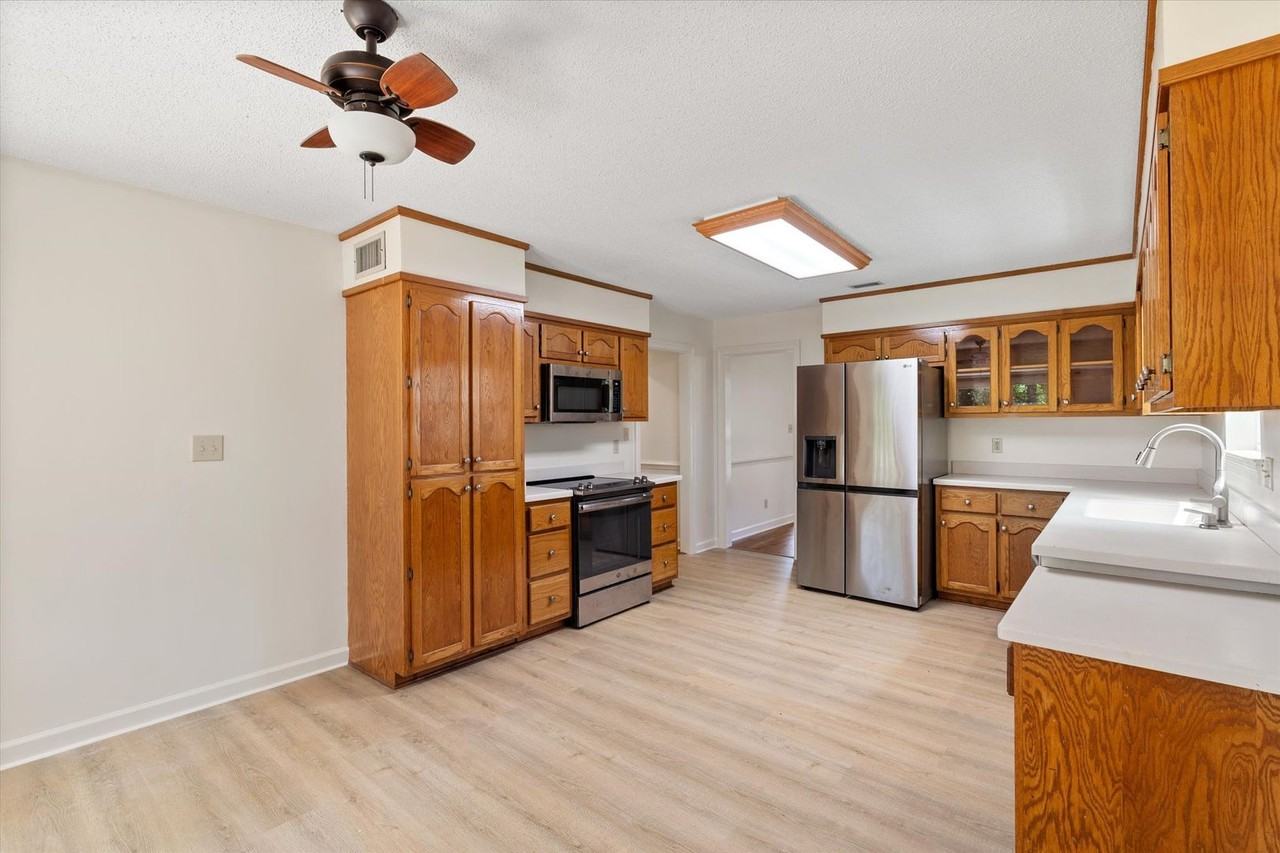 128 Marikesh Dr - Photo 5 of 21