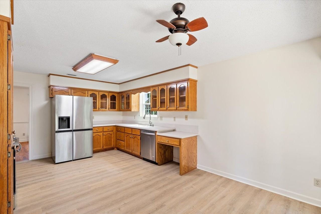 128 Marikesh Dr - Photo 6 of 21