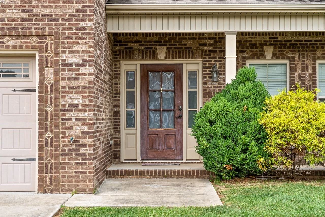 3706 Tradewinds Ter - Photo 4 of 37