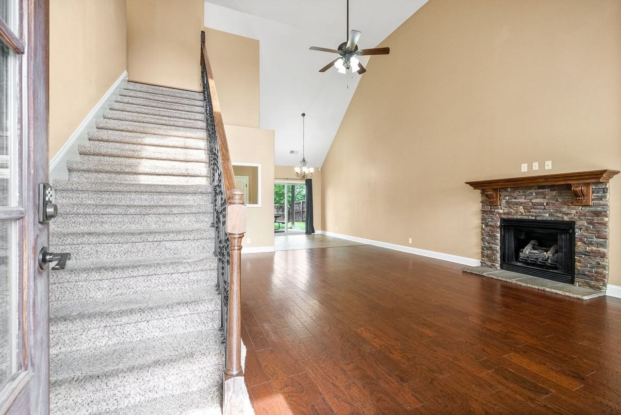 3706 Tradewinds Ter - Photo 5 of 37