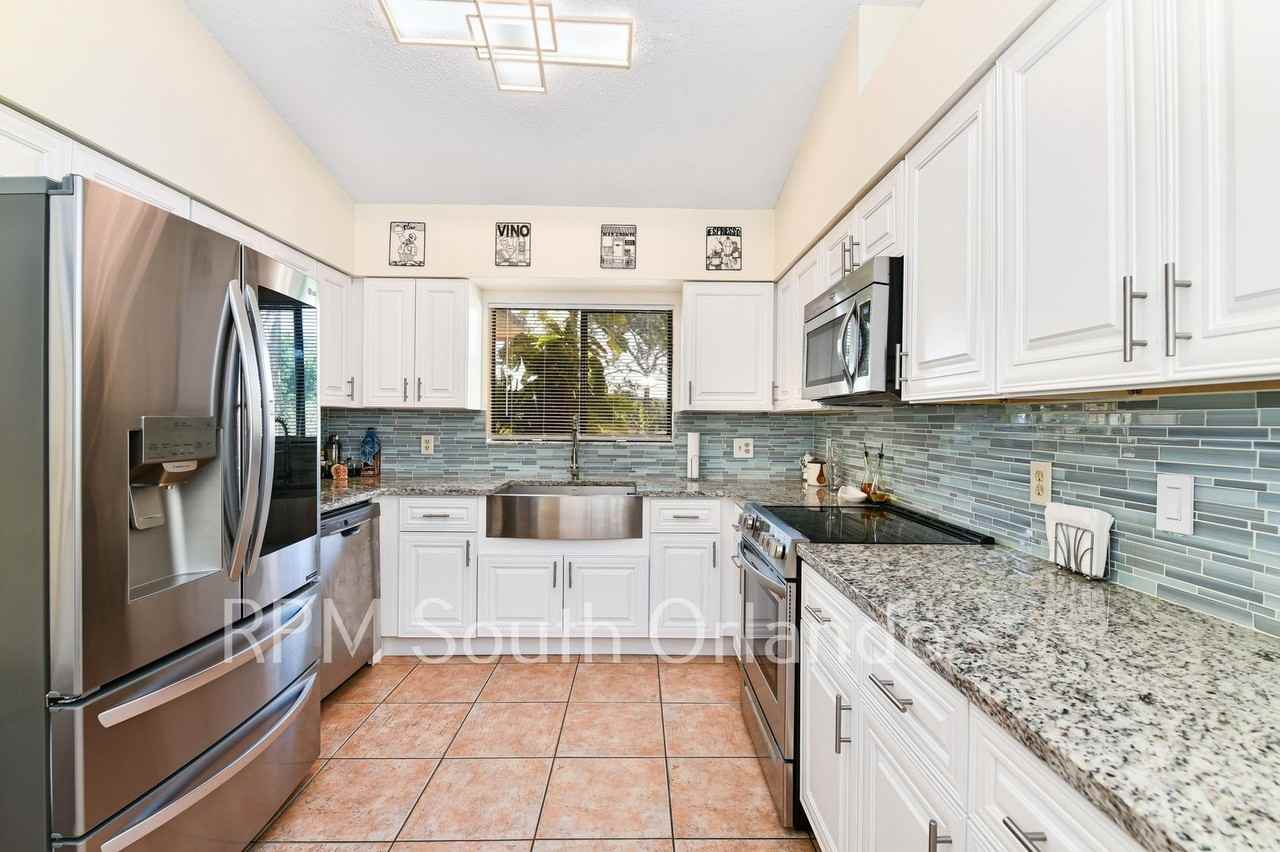 468 Sandpiper Ridge Dr - Photo 2 of 22