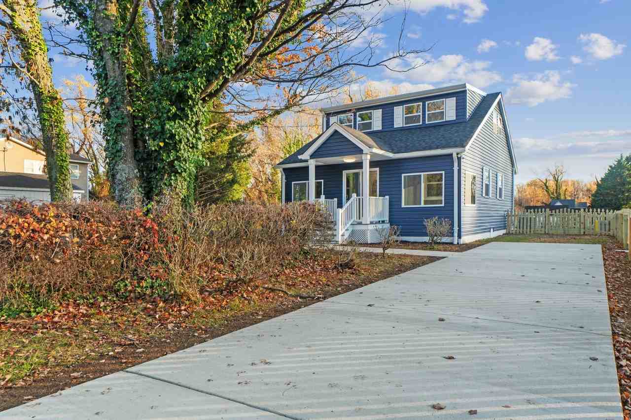373 Forest Beach Rd - Photo 2 of 24