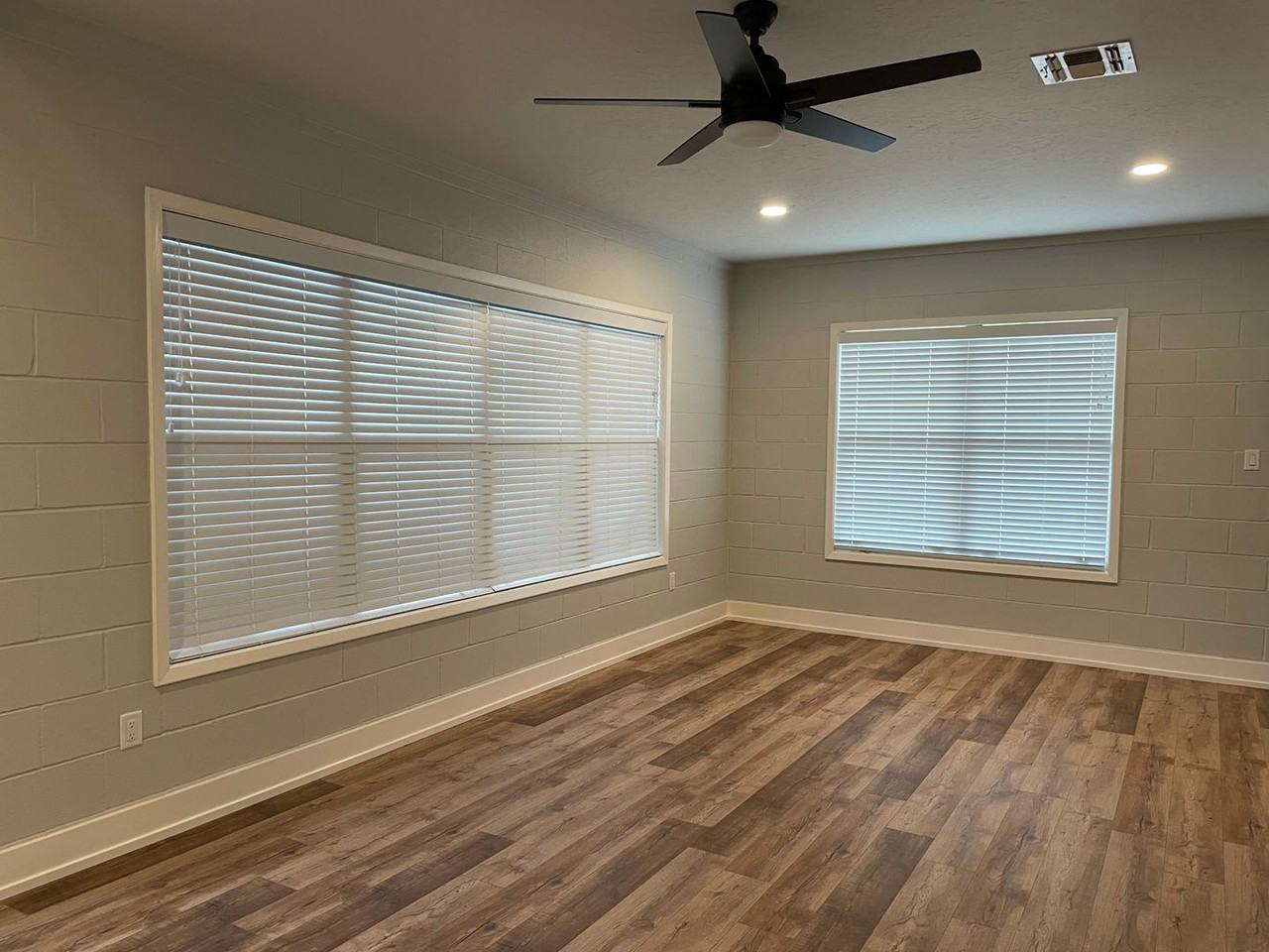 710 E Center St - Photo 5 of 14