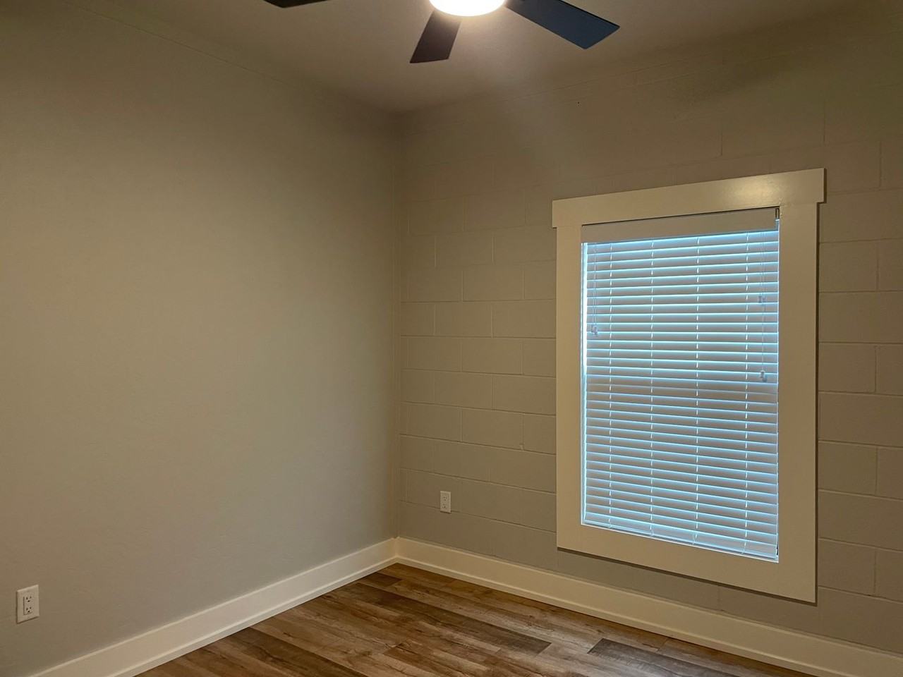 710 E Center St - Photo 6 of 14