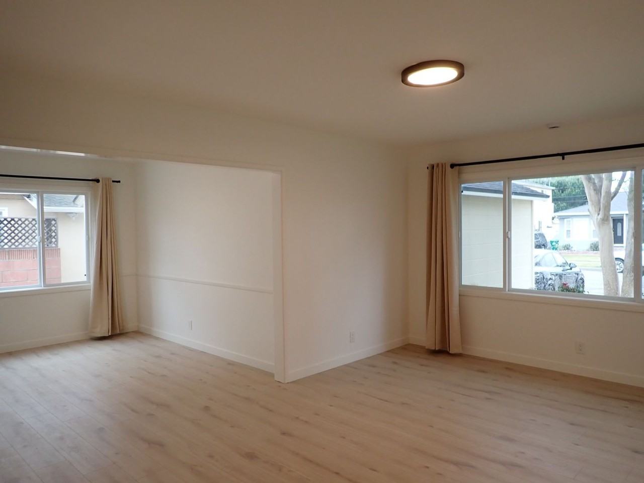 3734 Lees Ave - Photo 6 of 32