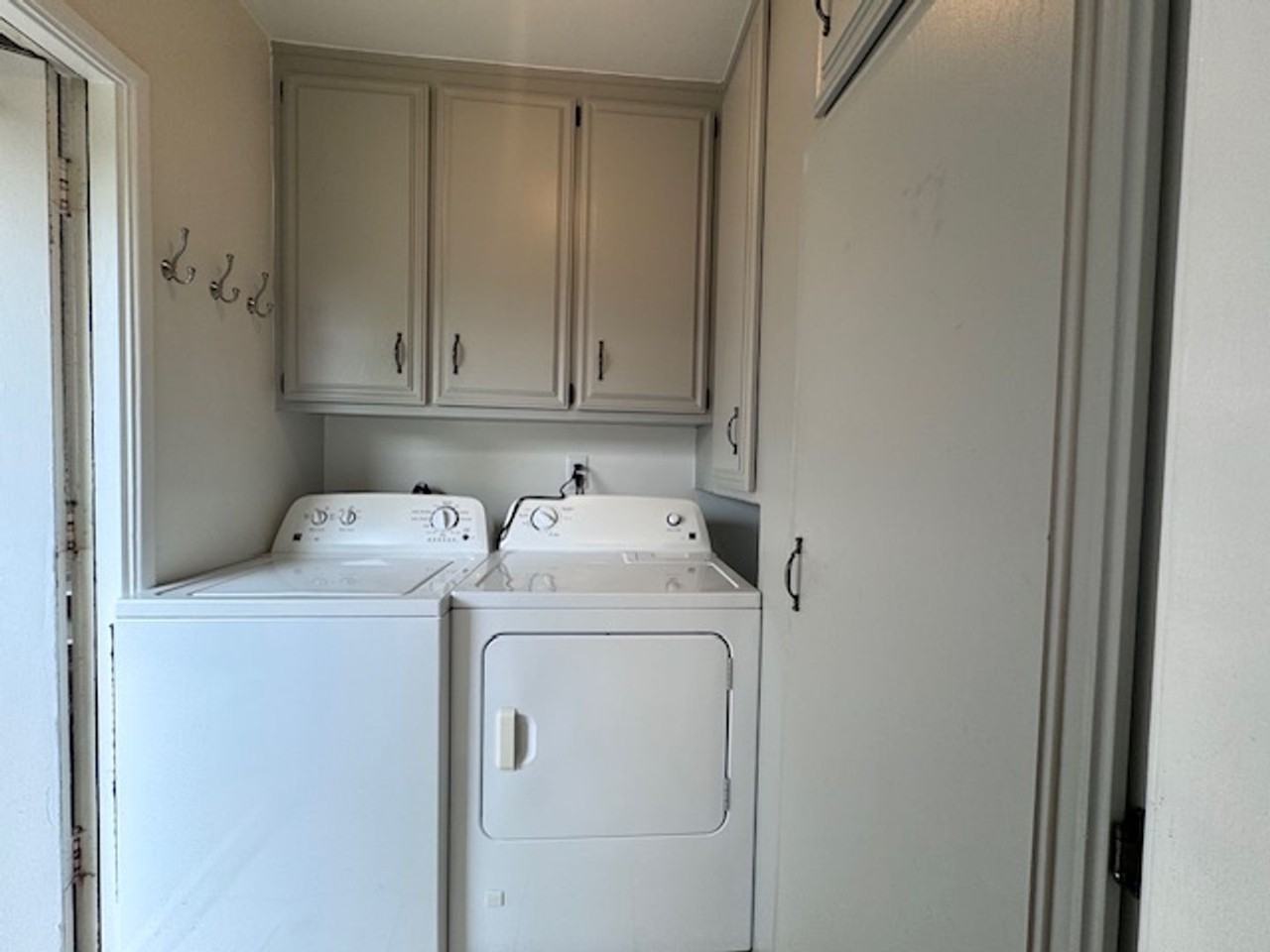 2625 Monogram Ave - Photo 6 of 22