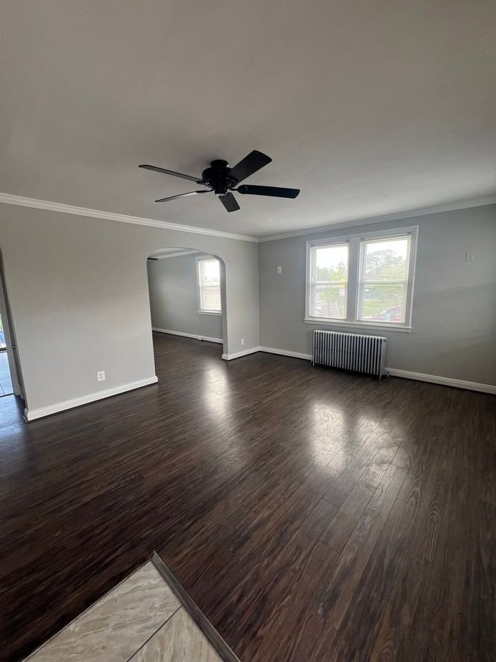 2237 W Saratoga St - Photo 3 of 19