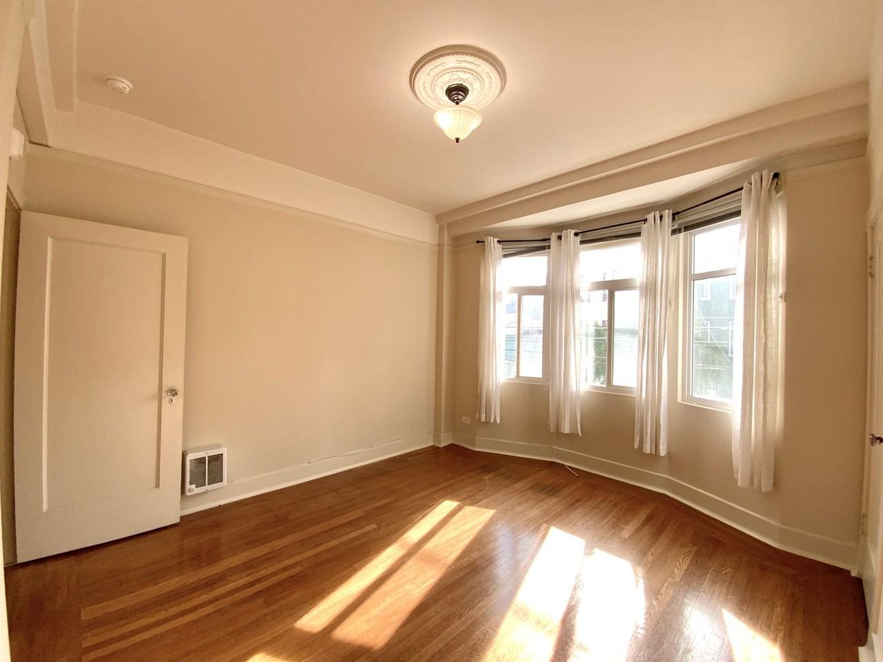770 Filbert St - Photo 7 of 25