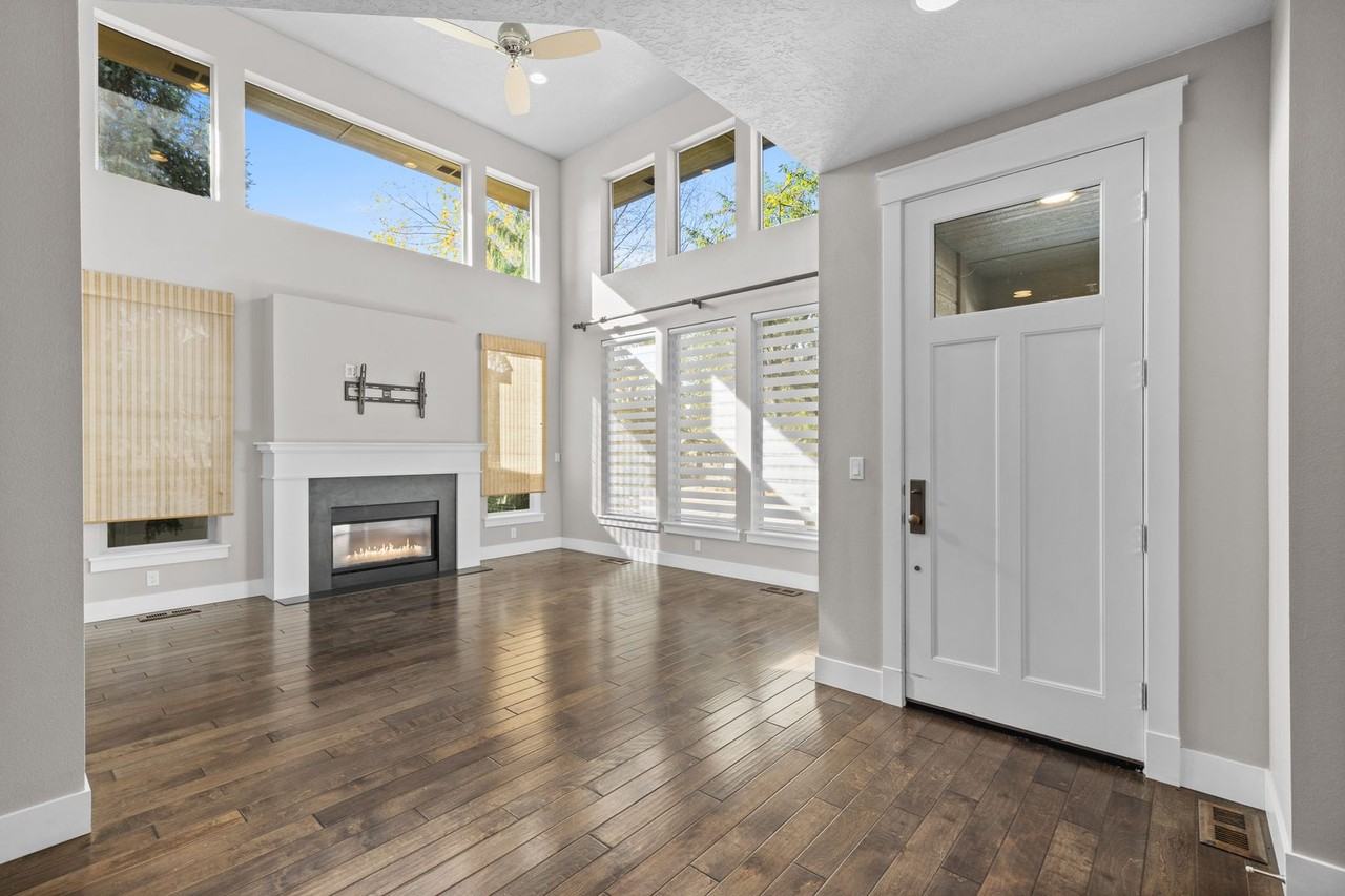 2780 S Perrault Way - Photo 4 of 36