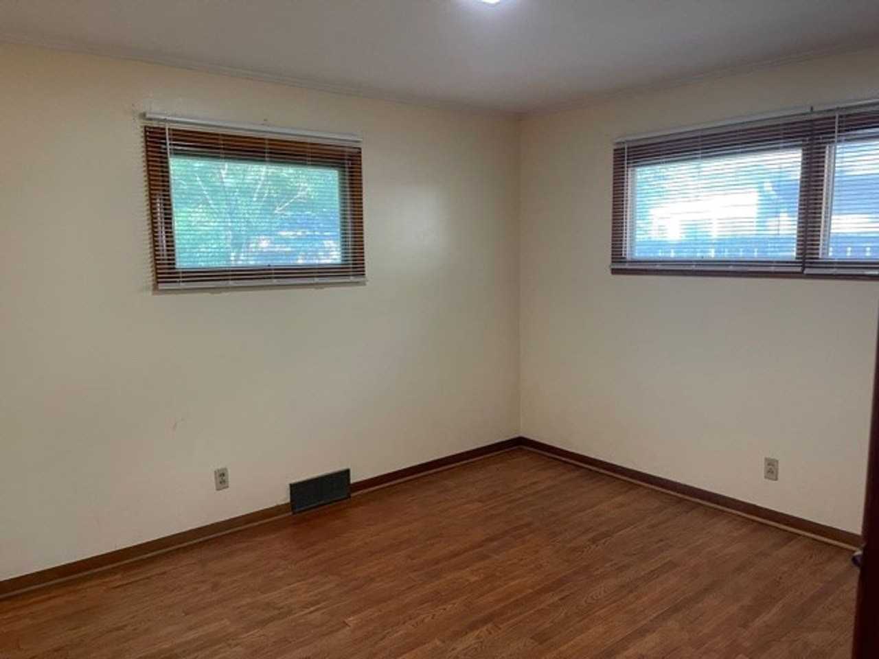 1415 S Western Ave - Photo 5 of 5