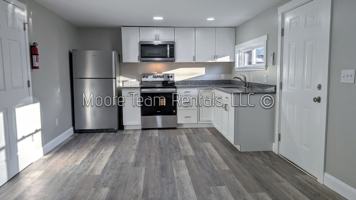 featured image of 906 White Pine Dr