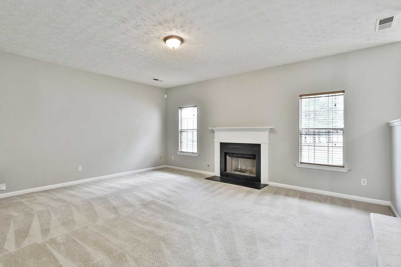 12450 Lakeside Pkwy - Photo 5 of 20