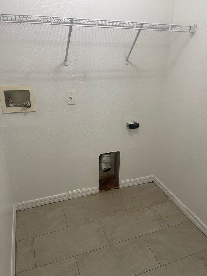 1612 Peach Ave - Photo 3 of 10