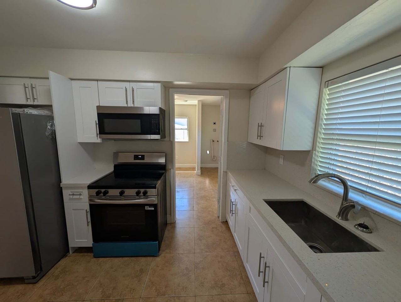 180 Penn Way - Photo 7 of 43