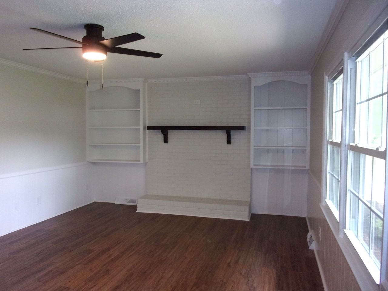 2152 Bryan Ct - Photo 3 of 26
