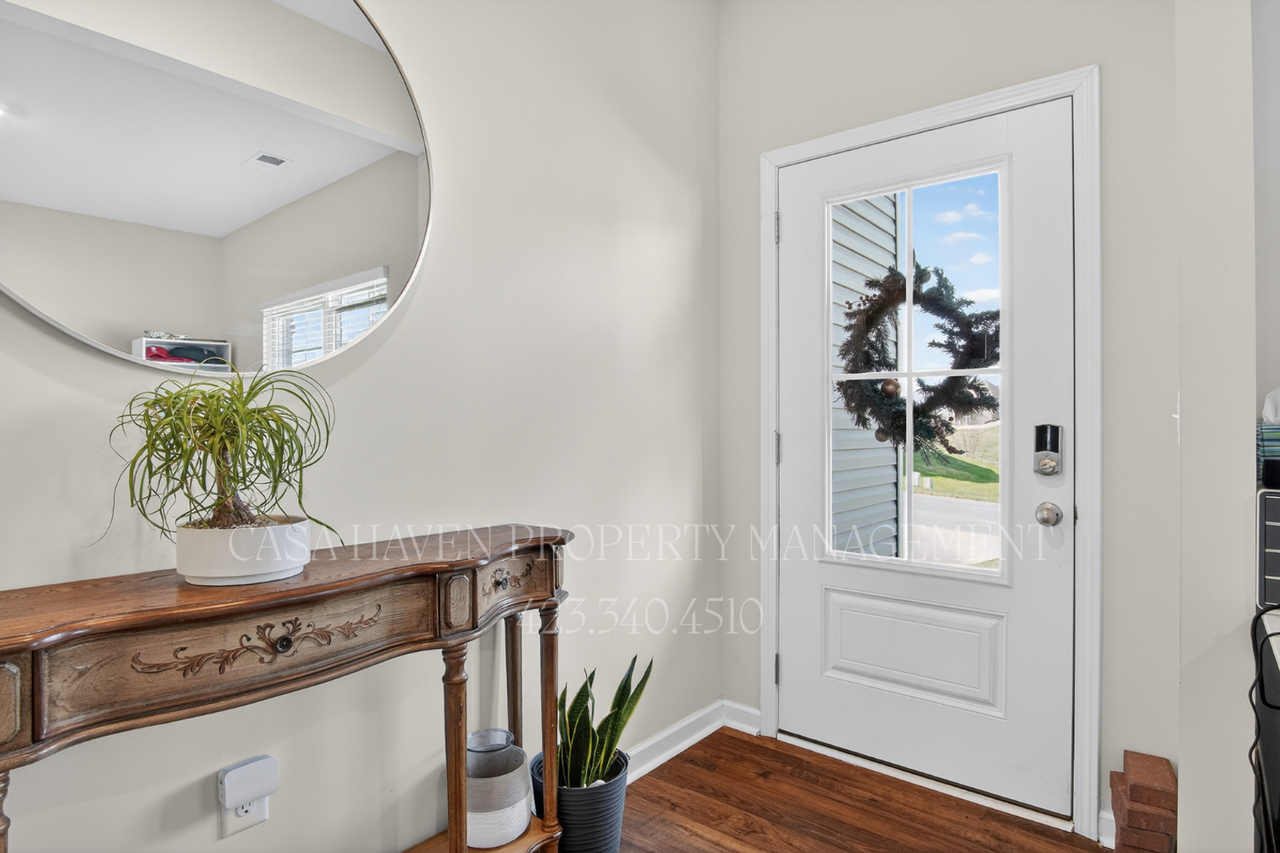 1012 Pampas Dr - Photo 6 of 37