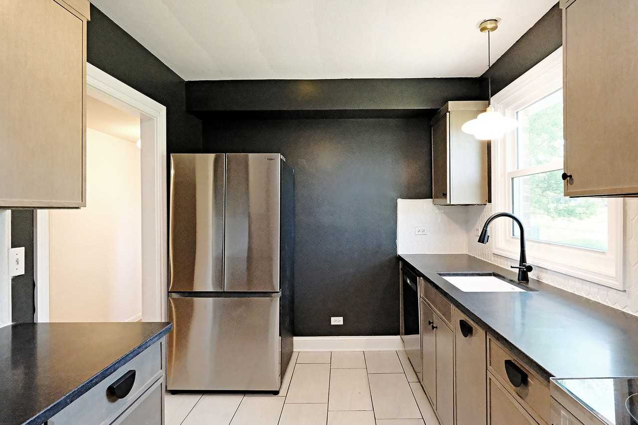 5709 St George Ave - Photo 6 of 20