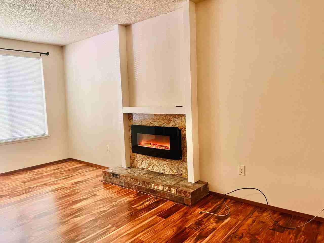 1314 Quince St Ne - Photo 7 of 31