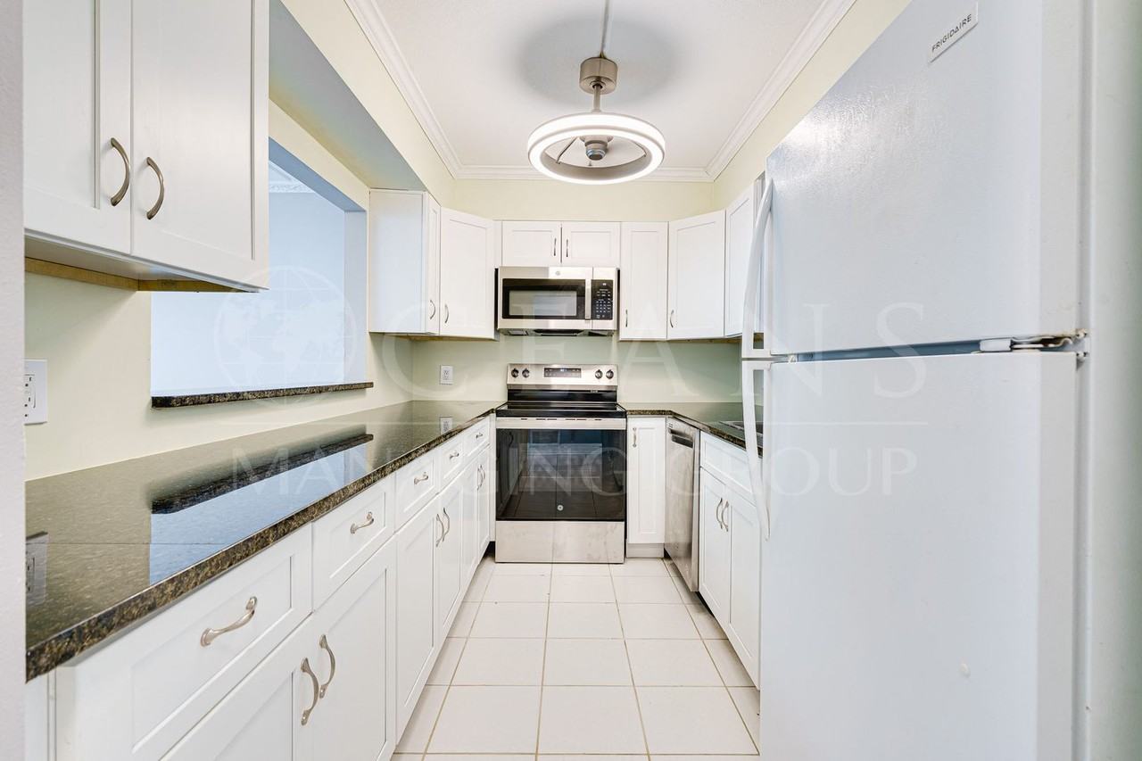 1926 Ocean Shore Blvd #111 - Photo 6 of 23