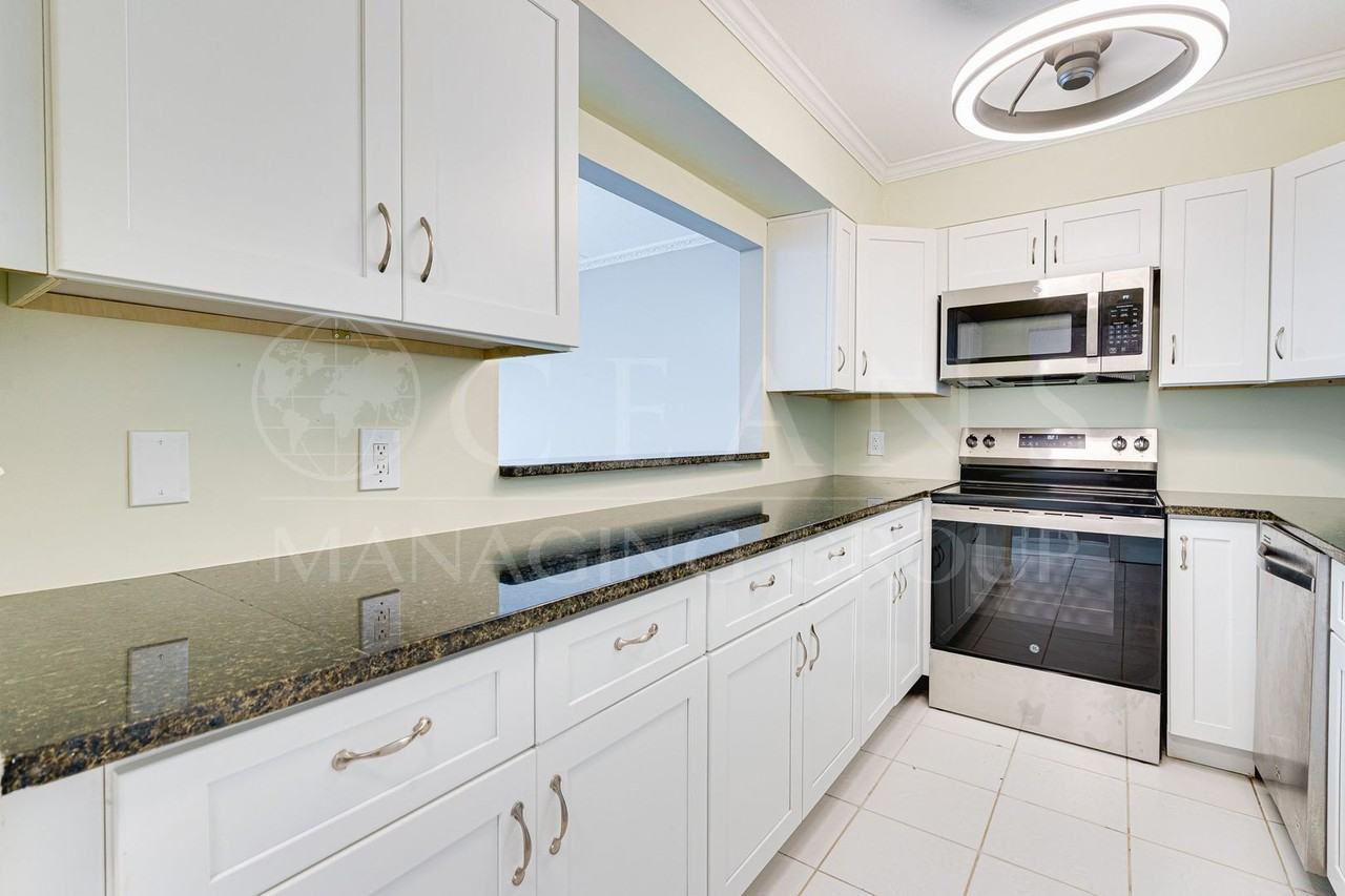 1926 Ocean Shore Blvd #111 - Photo 7 of 23