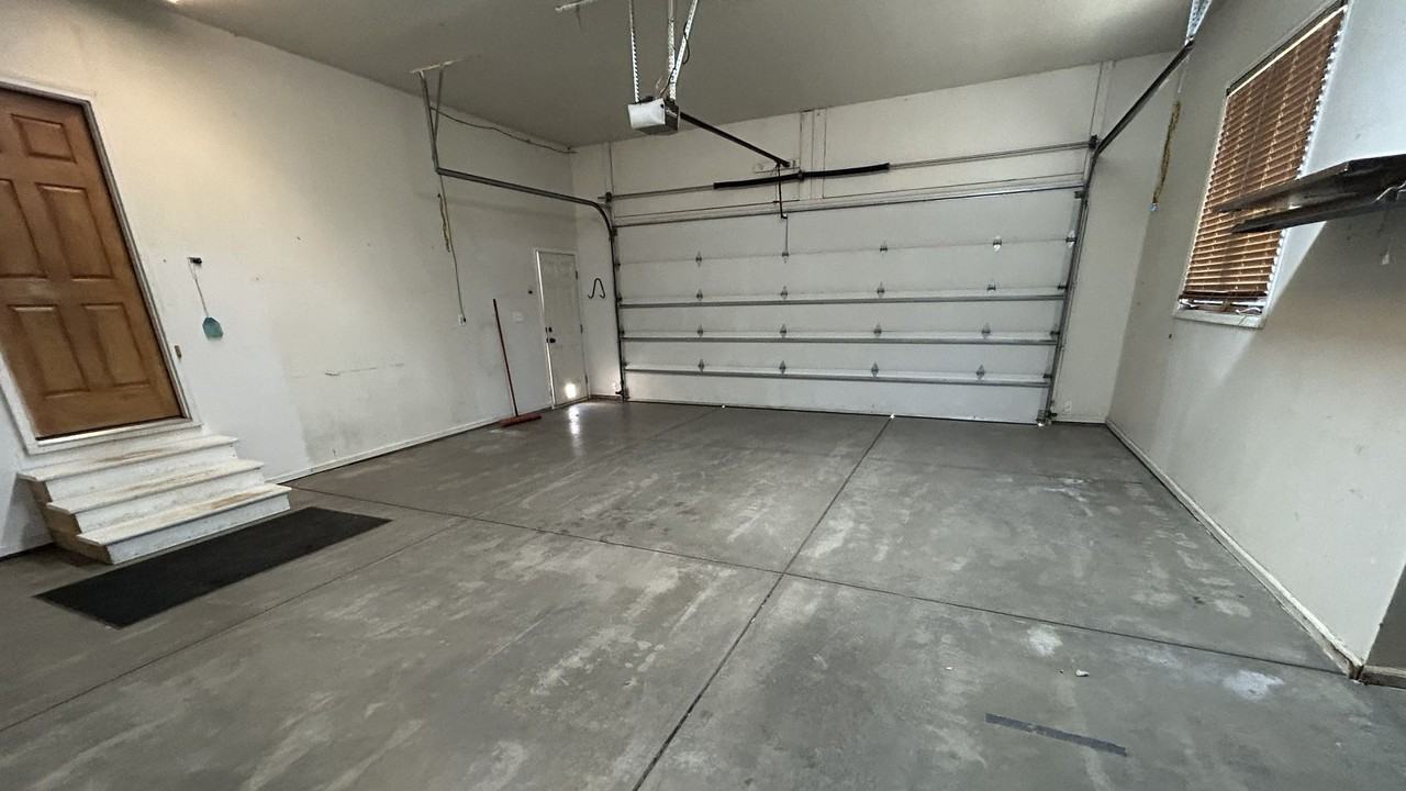 8821 E County Road 18 - Photo 3 of 23