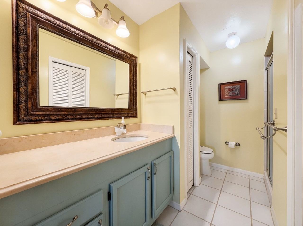 1950 W Crown Pointe Blvd - Photo 5 of 32