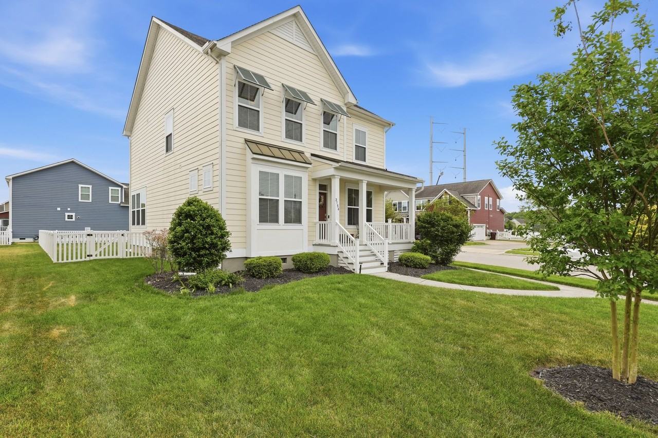 3156 Sybilla St - Photo 2 of 42