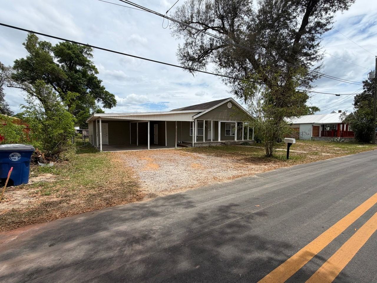 222 N Gray Ave