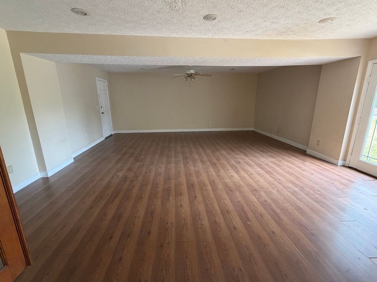 222 N Gray Ave - Photo 3 of 10