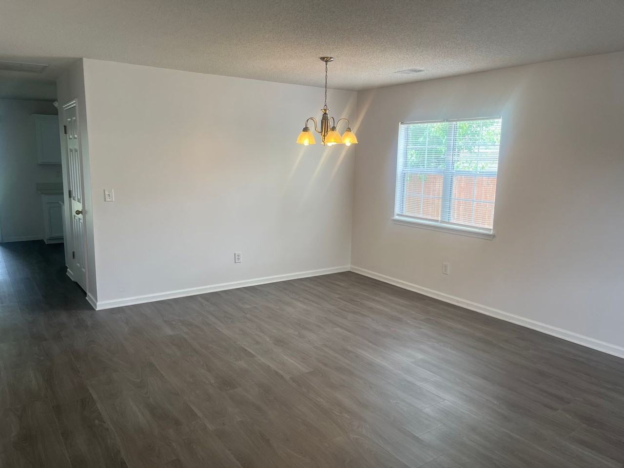2452 Melville Rd - Photo 3 of 18