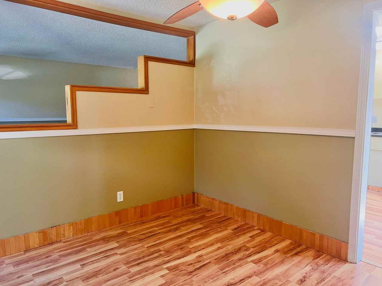 922 Oakcrest Dr Se - Photo 6 of 46