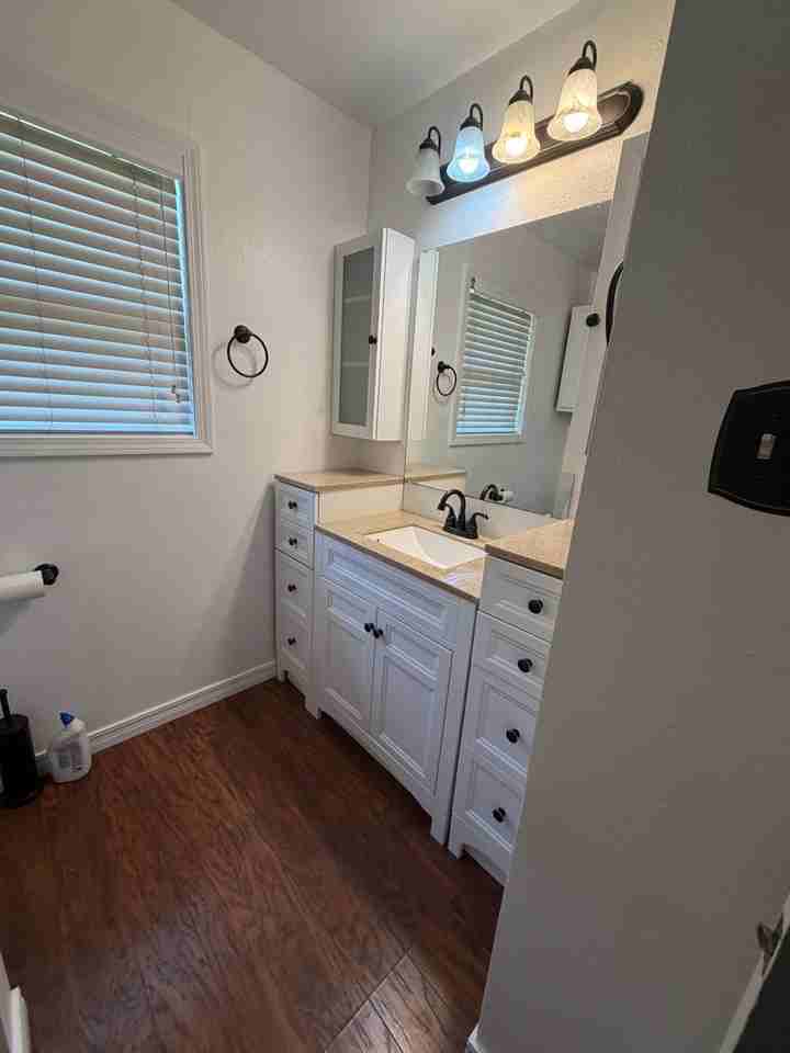 700 Hillside Dr - Photo 3 of 9