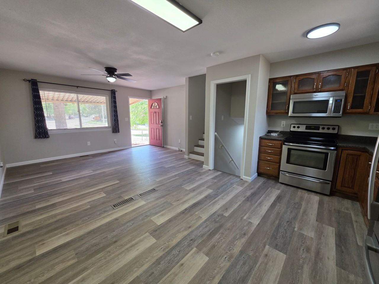 4320 Dewey Dr - Photo 6 of 18