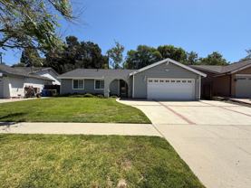 880 Ashford St - Photo 1 of 1