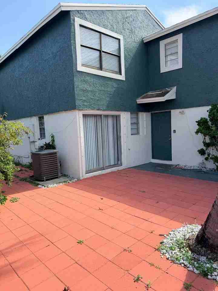 5031 Nw 6th St #5031 - Photo 7 of 7