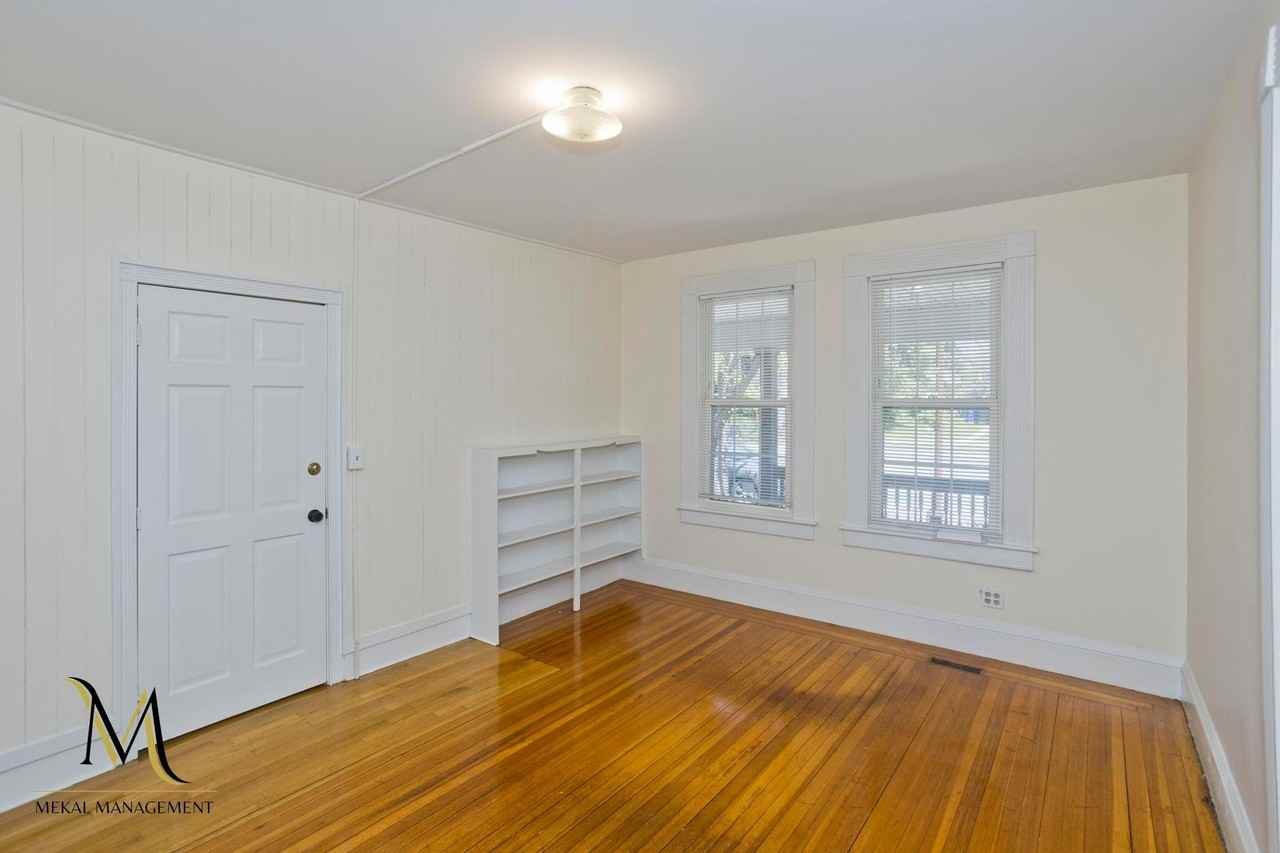208 Fort Pleasant Ave - Photo 3 of 50