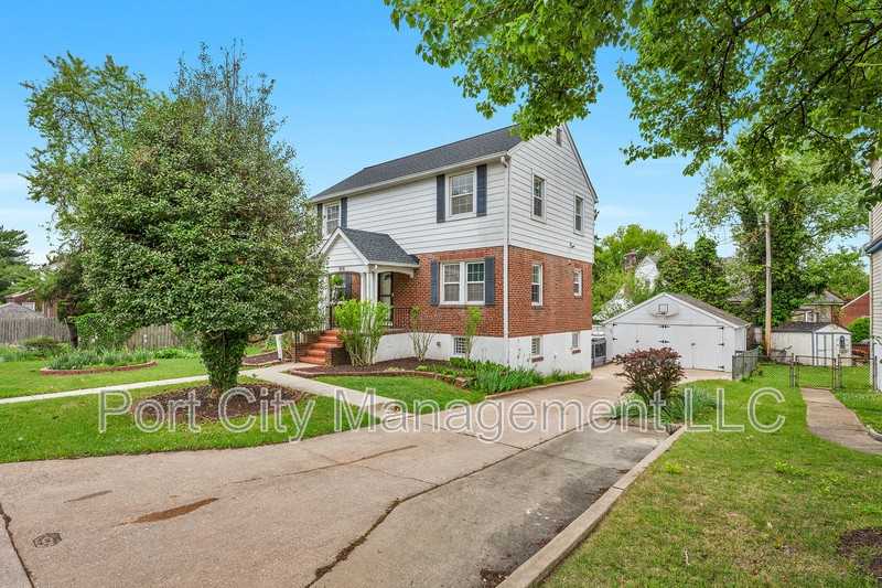 808 S Beechfield Ave - Photo 4 of 30