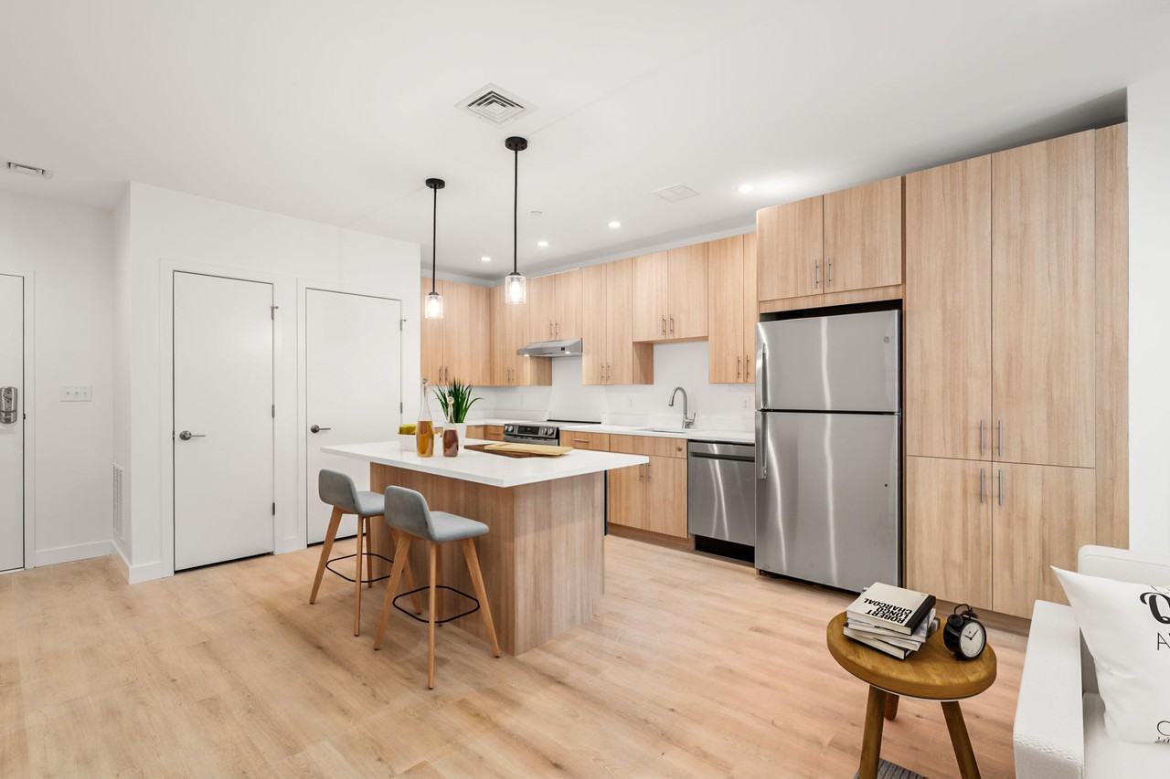 1151 Walnut St #308 - Photo 3 of 10