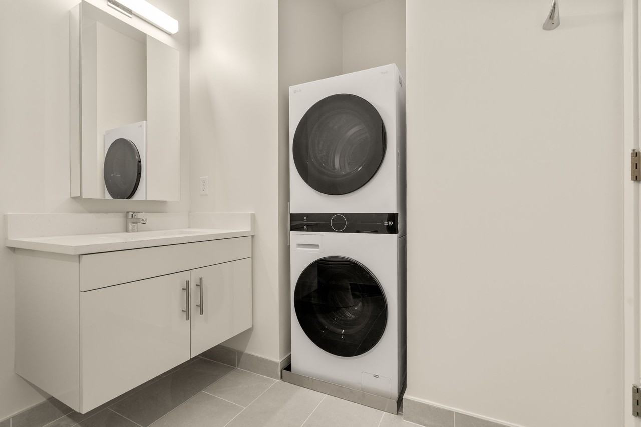 1151 Walnut St #308 - Photo 7 of 10